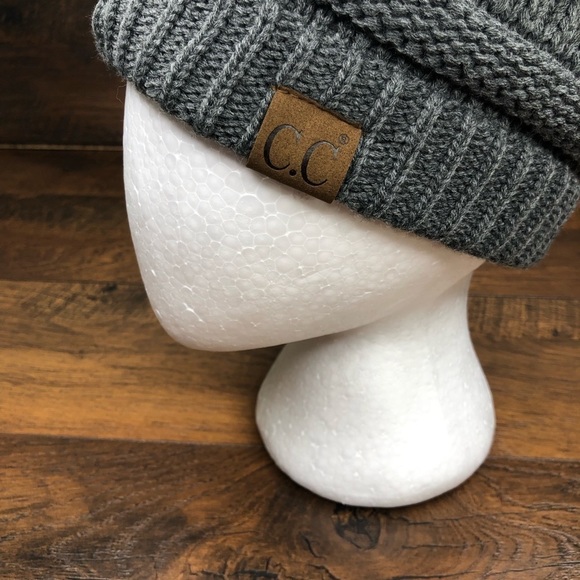 Paw Print Classic‎ CC Beanie main image 9
